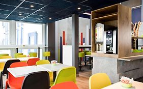 ibis budget Pontault Combault RN4 Marne La Vallée